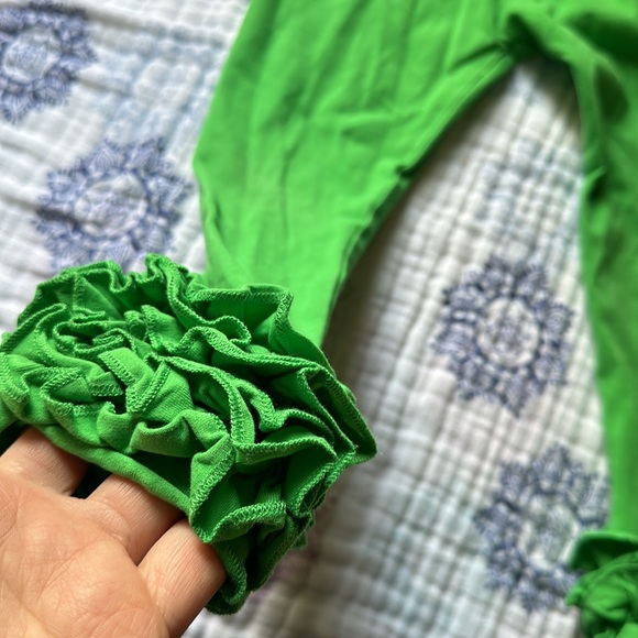 Island girl green leggings with ruffle ankles size 3-4T - Picture 3 of 4